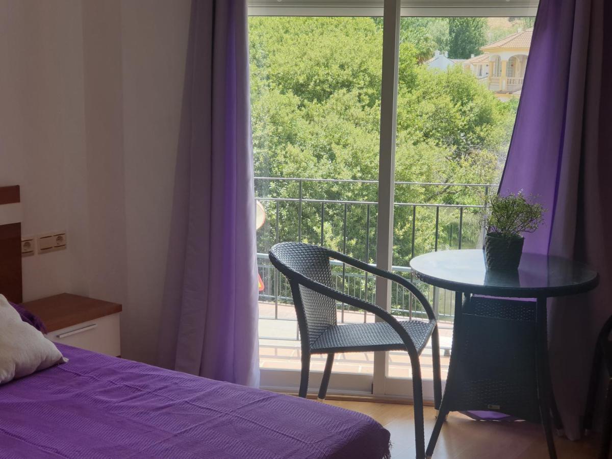 Apartamento En Cuevas Del Becerro 外观 照片