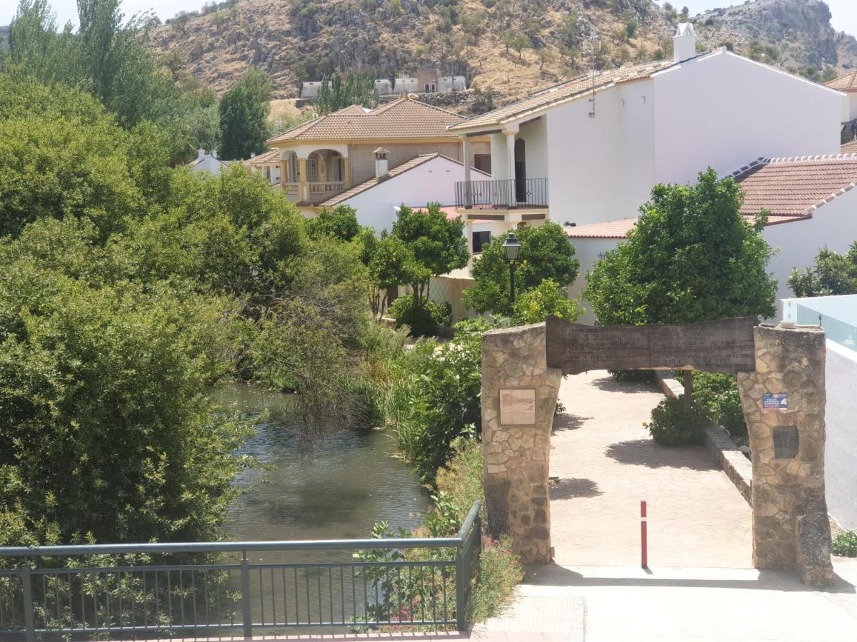 Apartamento En Cuevas Del Becerro 外观 照片